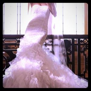 Wedding dress